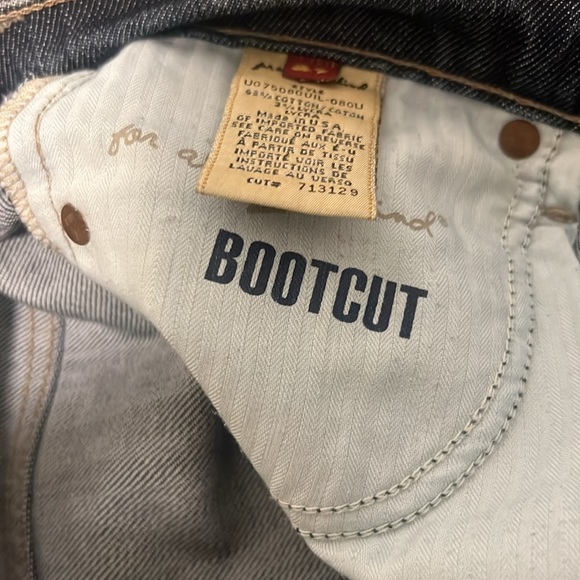 7 for all mankind jeans, size 27! Has ruffles on bottom but can hem they r long - Picture 6 of 7